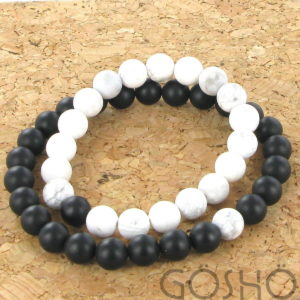 Bracelet de lien de cœur onix+ howolite blanche